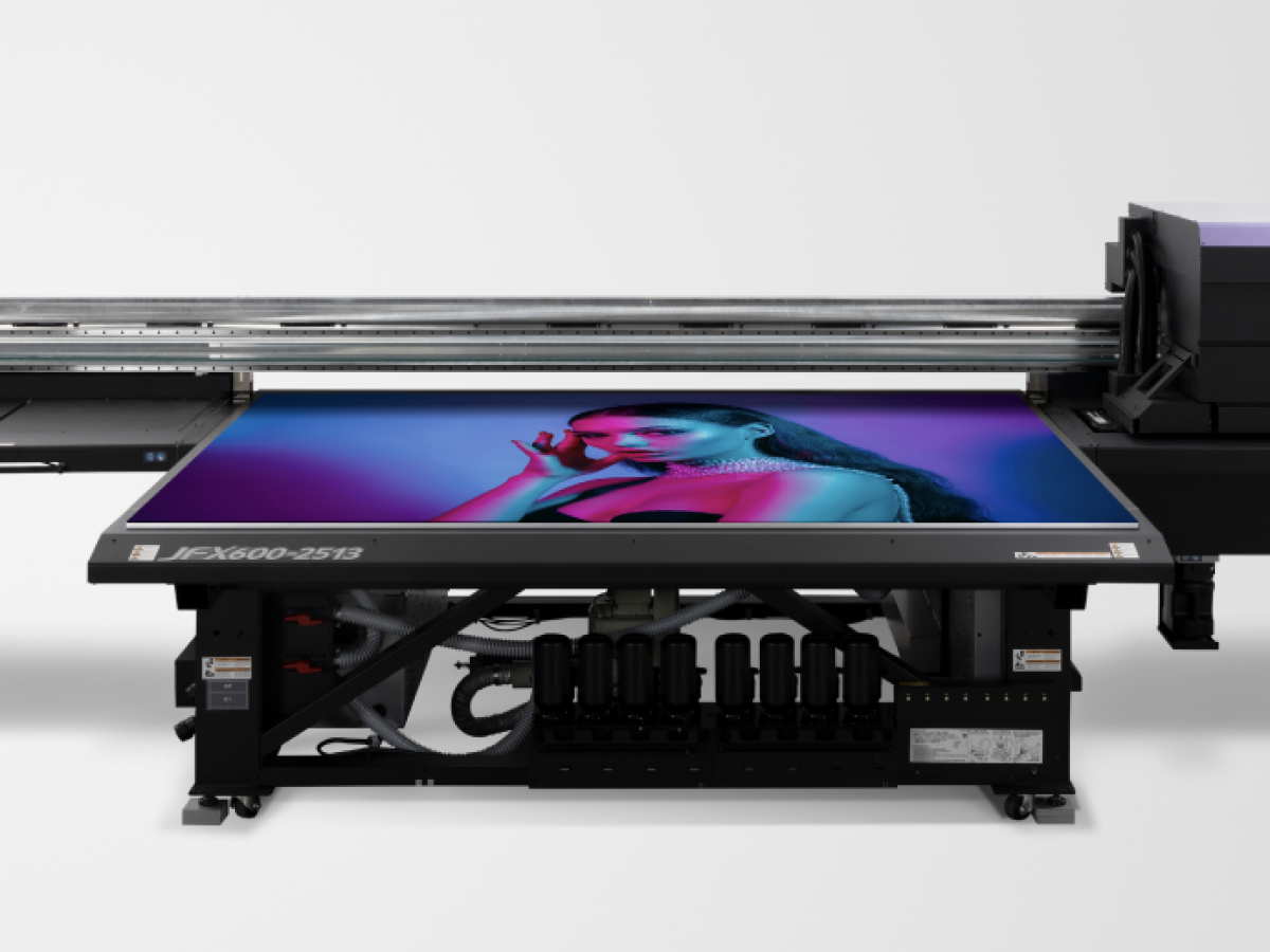 R*T様 blackbox ultraviolet2 LED無しVer. UV vs. Latex Printing - Mimaki USA